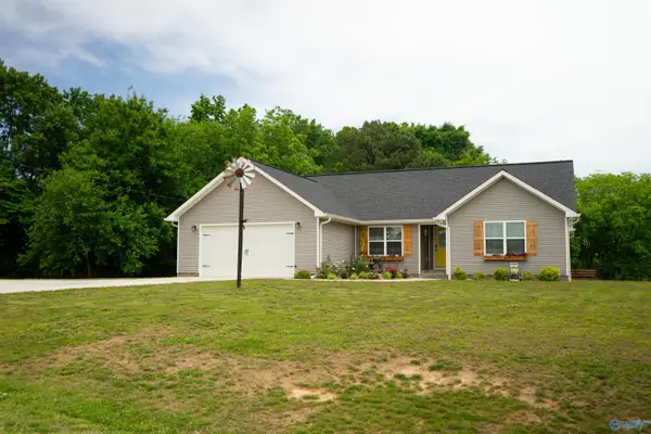 208 Ky Creed Lane, Rainsville, AL 35986