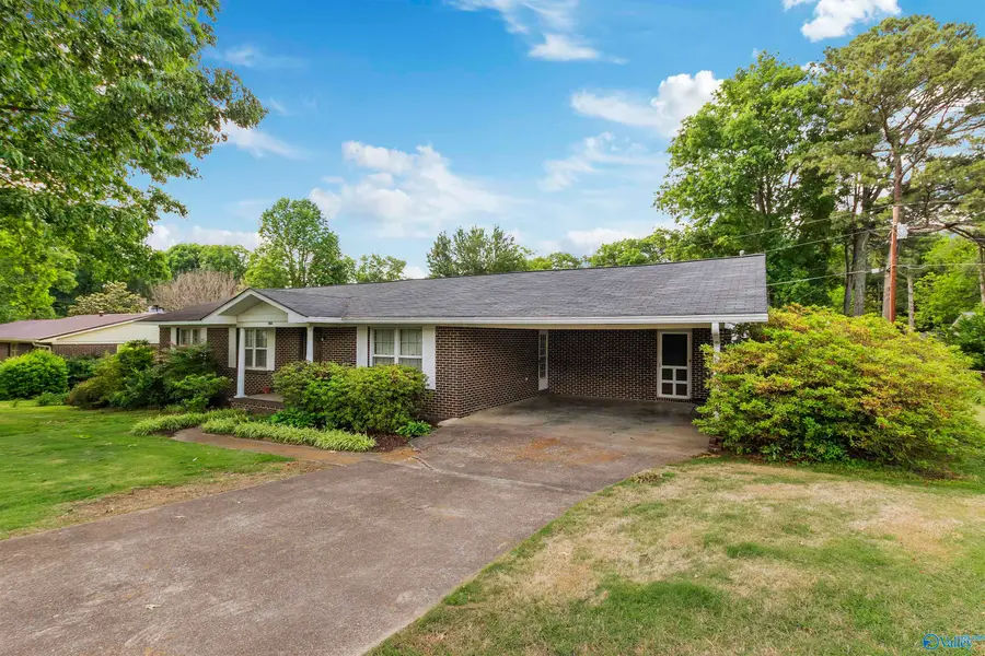 944 4th Avenue Nw, Arab, AL 35016 - #3