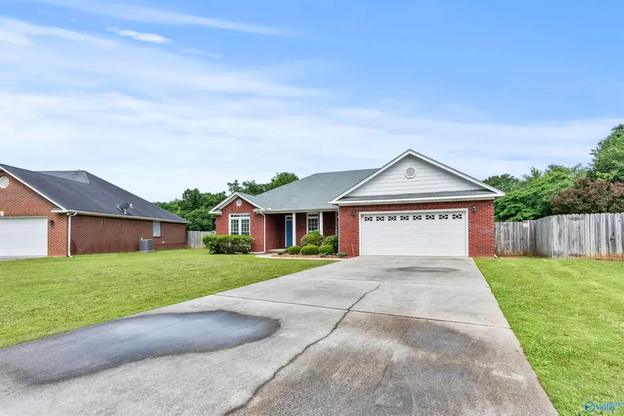 3703 Choctaw Drive Se, Decatur, AL 35603 - #3