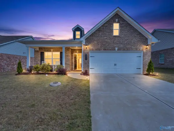 27111 Rabbit Run, Athens, AL 35613