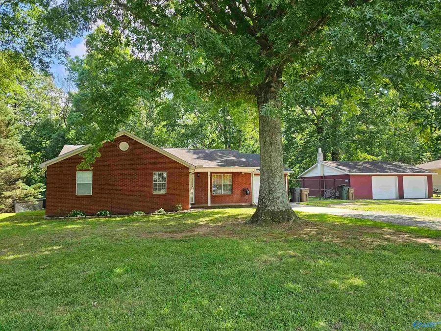 829 Busbey Road Sw, Decatur, AL 35603 - #2