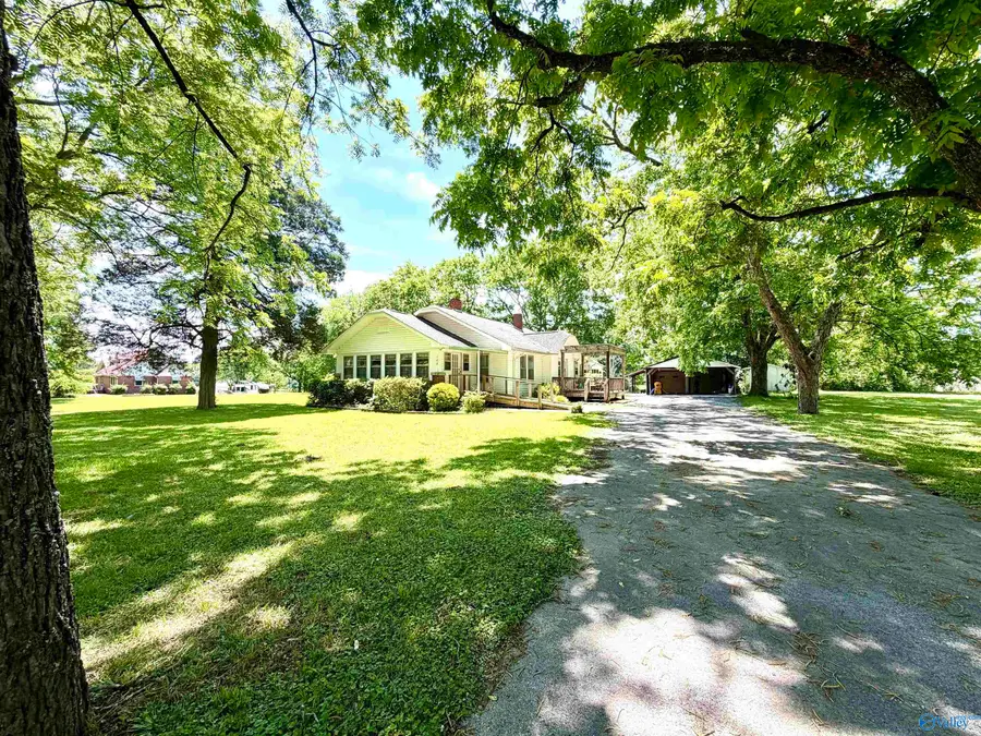 105 Rollingview Street, Gadsden, AL 35903 - #3