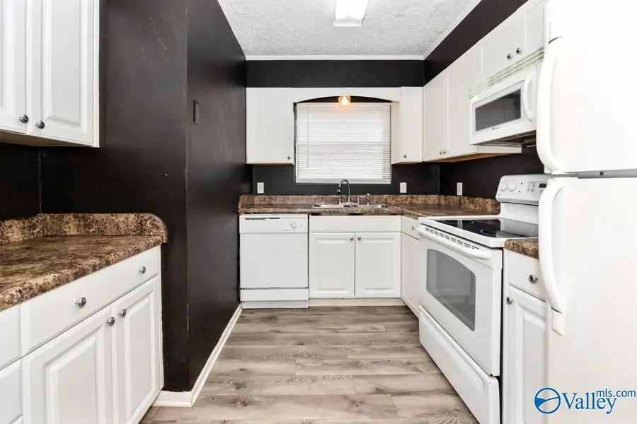 2220 Colony Drive Sw #2220, Huntsville, AL 35802 - #3