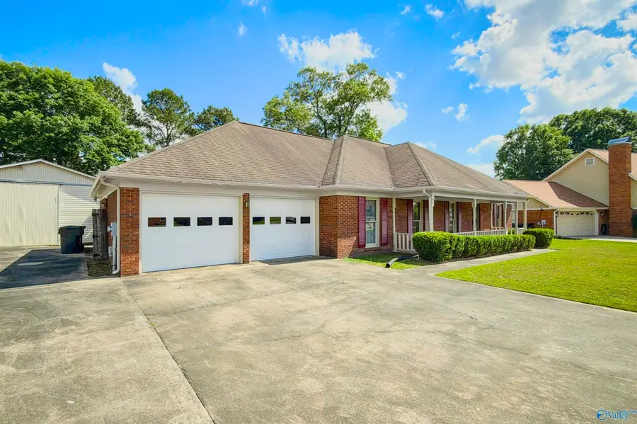 2816 Winthrop Drive, Decatur, AL 35603 - #2