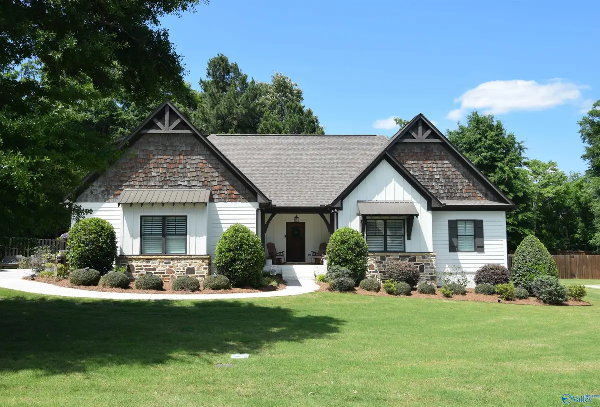 180 Greystone Pass, Guntersville, AL 35976 - #1
