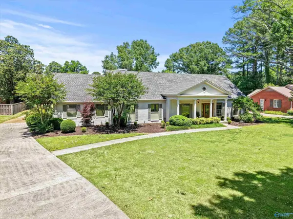 2004 Brookmeade Road Se, Decatur, AL 35601
