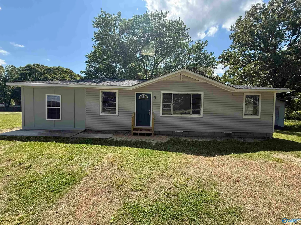 8198 Brindlee Mountain Parkway, Arab, AL 35016 - #1
