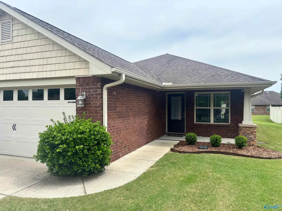 4610 Carrington Blvd Se, Owens Cross Roads, AL 35763 - #1