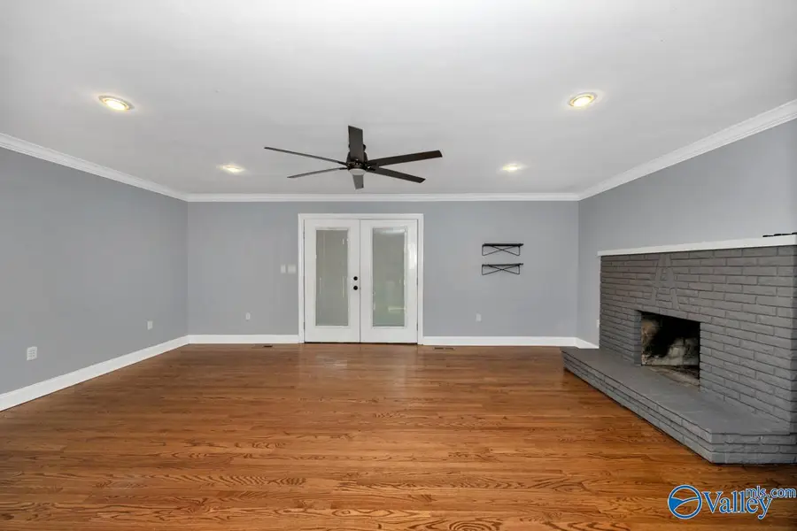 207 Lily Flagg Road Se, Huntsville, AL 35802 - #2