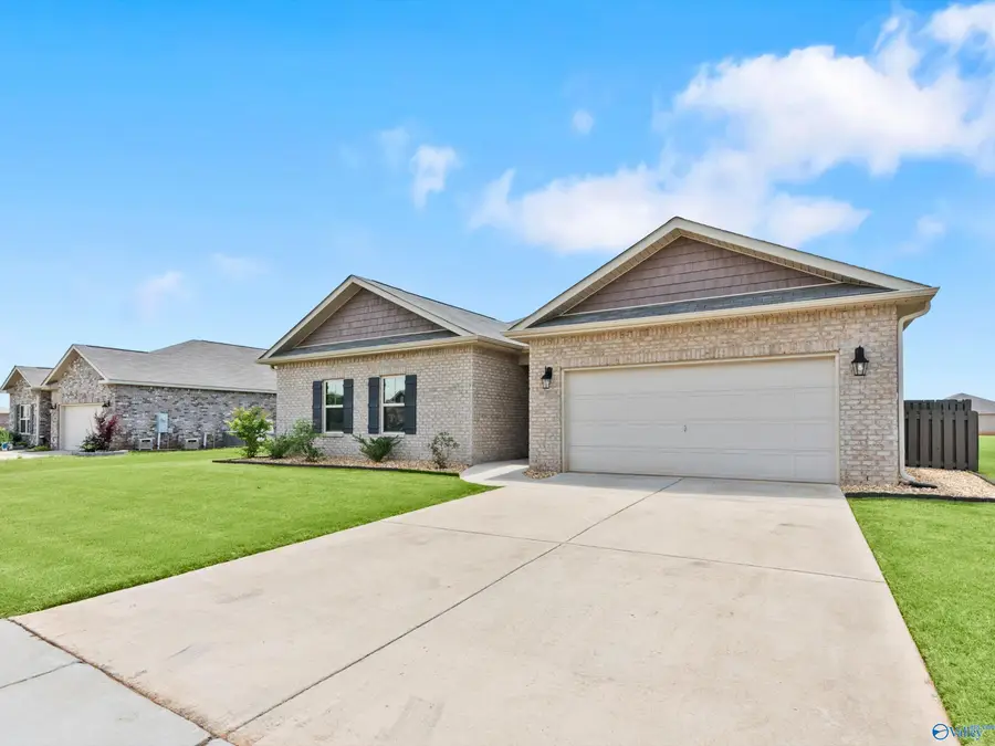 140 Red Fox Way, Meridianville, AL 35759 - #2