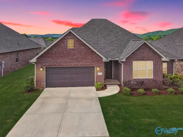 3014 Crystal Creek Drive, Brownsboro, AL 35741