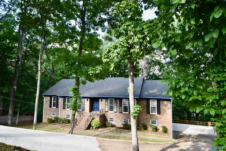 5805 Jones Valley Drive Se, Huntsville, AL 35802 - #3