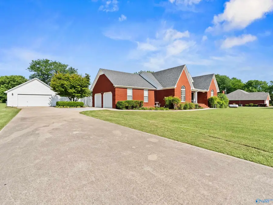 20319 Myers Road, Athens, AL 35614 - #3