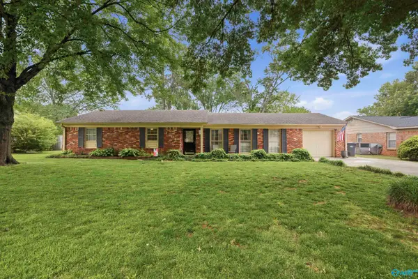 1204 Garth Avenue Sw, Decatur, AL 35601