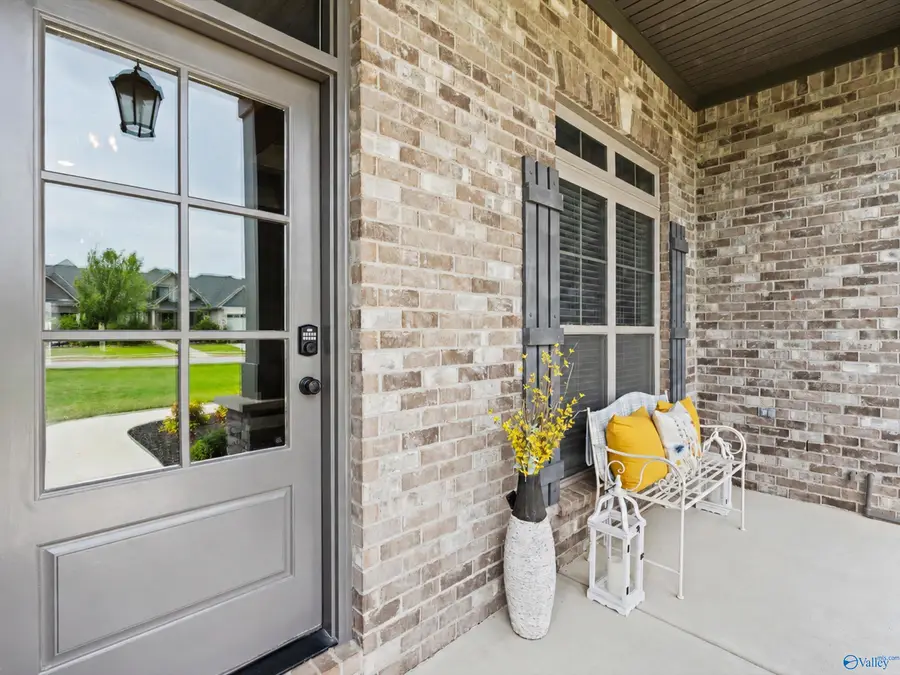136 Stonycrossing Road, Meridianville, AL 35759 - #2