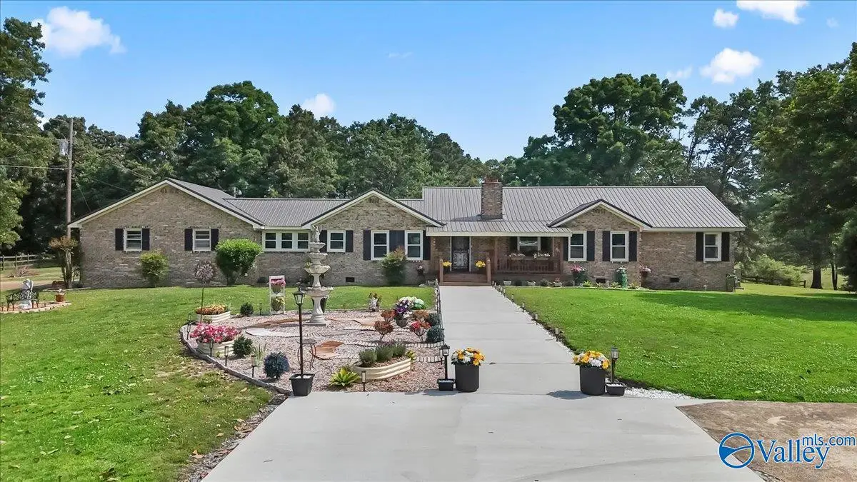 3615 Fry Gap Road, Arab, AL 35016 - #1