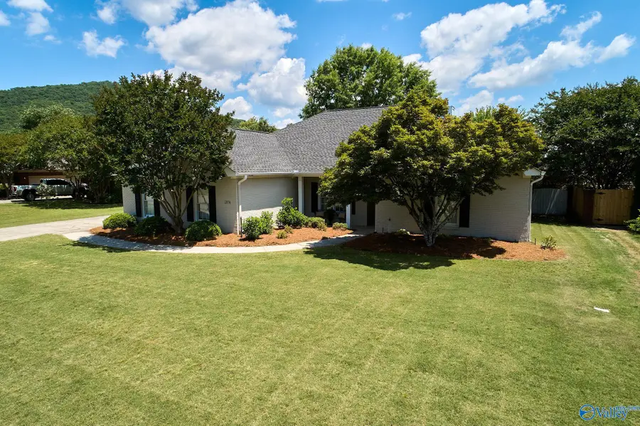 2836 Willowick Trail Se, Owens Cross Roads, AL 35763 - #3