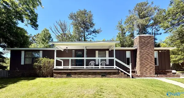 155 Regal Row, Gadsden, AL 35904