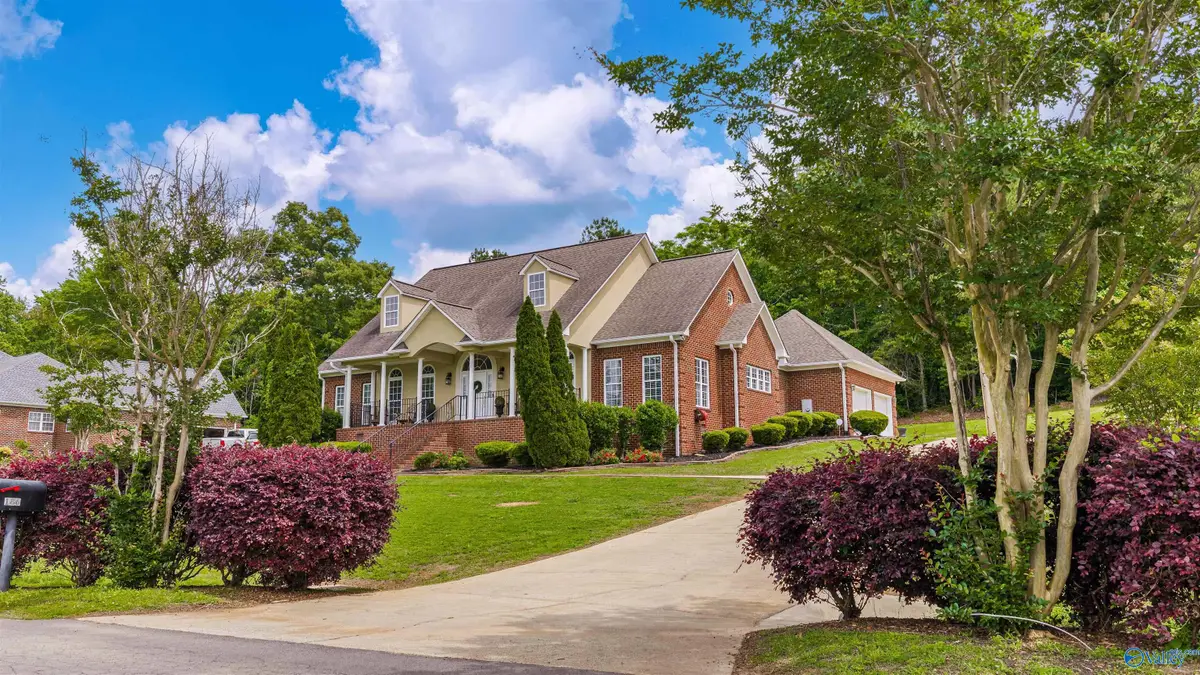 186 County Road 1026, Valley Head, AL 35989 - #1