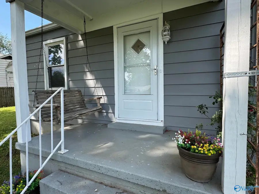 3918 9th Avenue Sw, Huntsville, AL 35805 - #2
