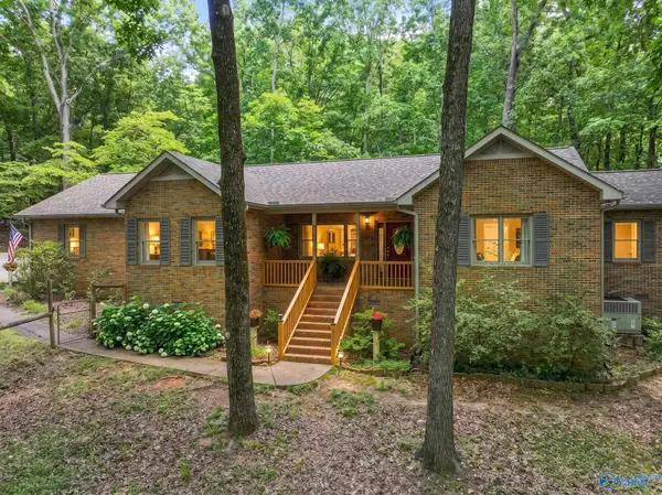 37 Fieldstone Place, Somerville, AL 35670