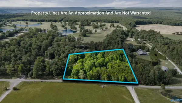 4 County Road 647, Mentone, AL 35984