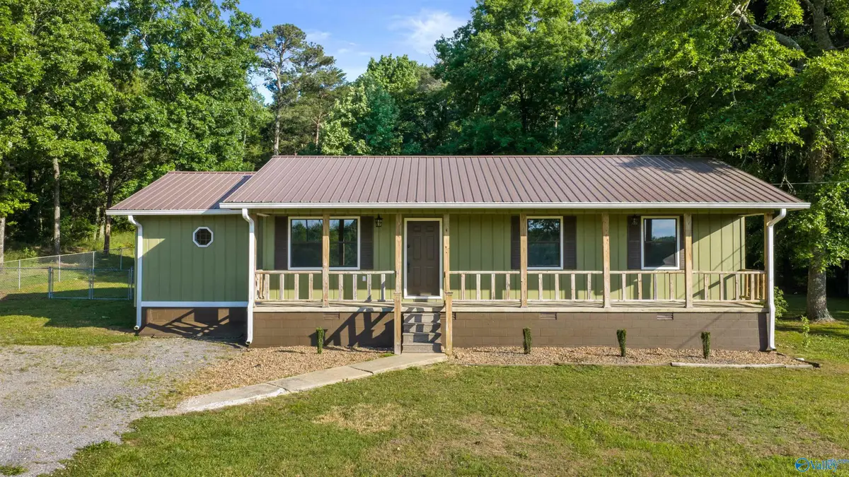 5008 County Road 121, Fort Payne, AL 35968 - #1