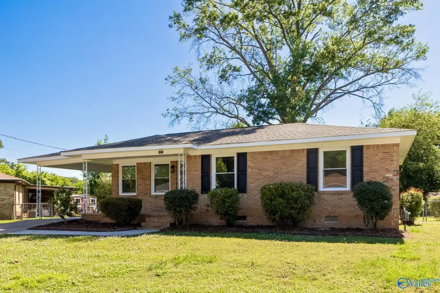 4402 Kiger Street Sw, Huntsville, AL 35805 - #3