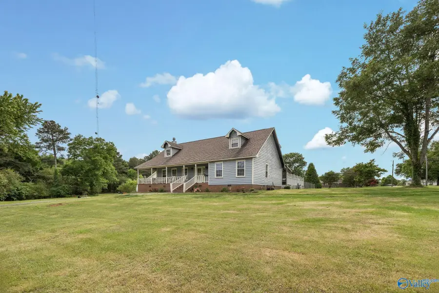26 Rush Ln, Guntersville, AL 35976 - #3