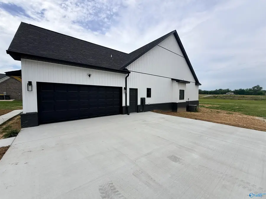 248 Old Vaughn Bridge Road, Hartselle, AL 35640 - #3