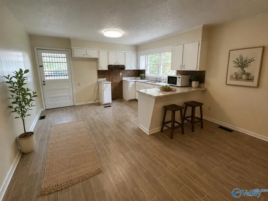 35 W Wilkinson Avenue, Gadsden, AL 35904 - #2