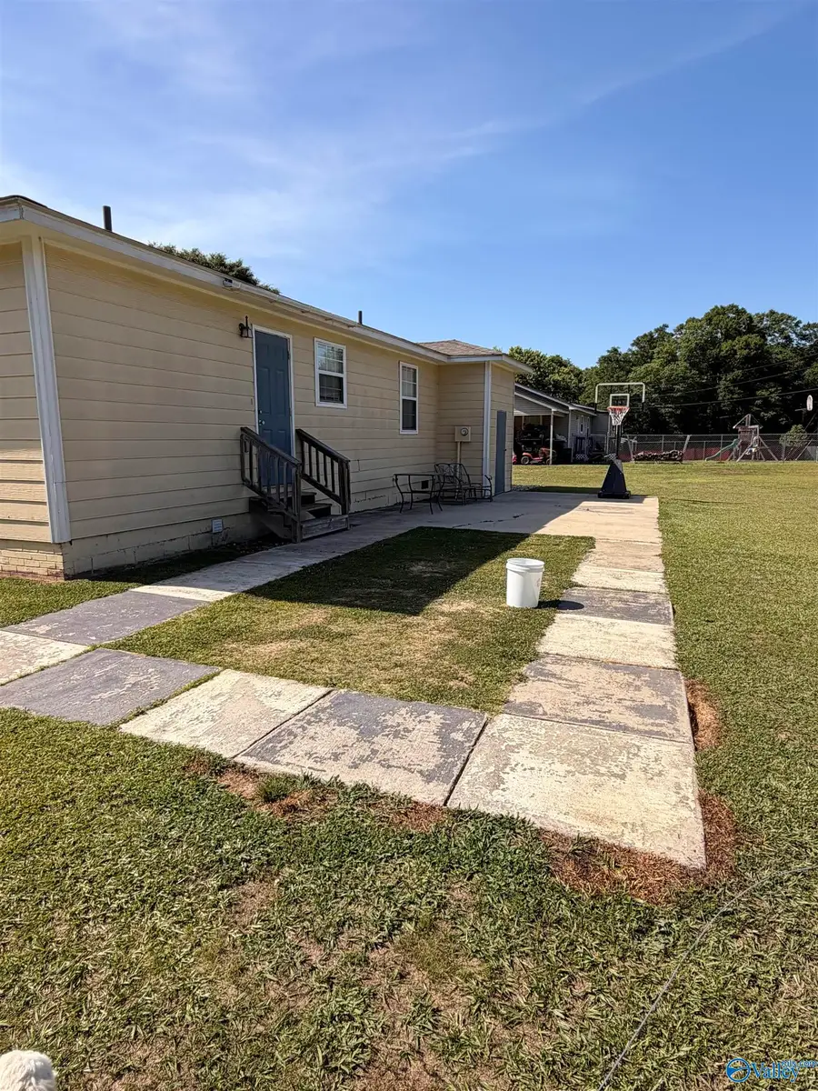 238 S Edmondson Street, Albertville, AL 35950 - #3