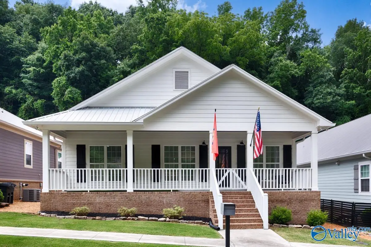 1521 Patterson Street, Guntersville, AL 35976 - #1