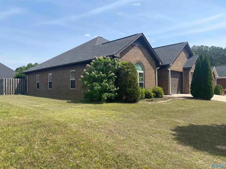 169 Glen Oaks Circle, Glencoe, AL 35905 - #2