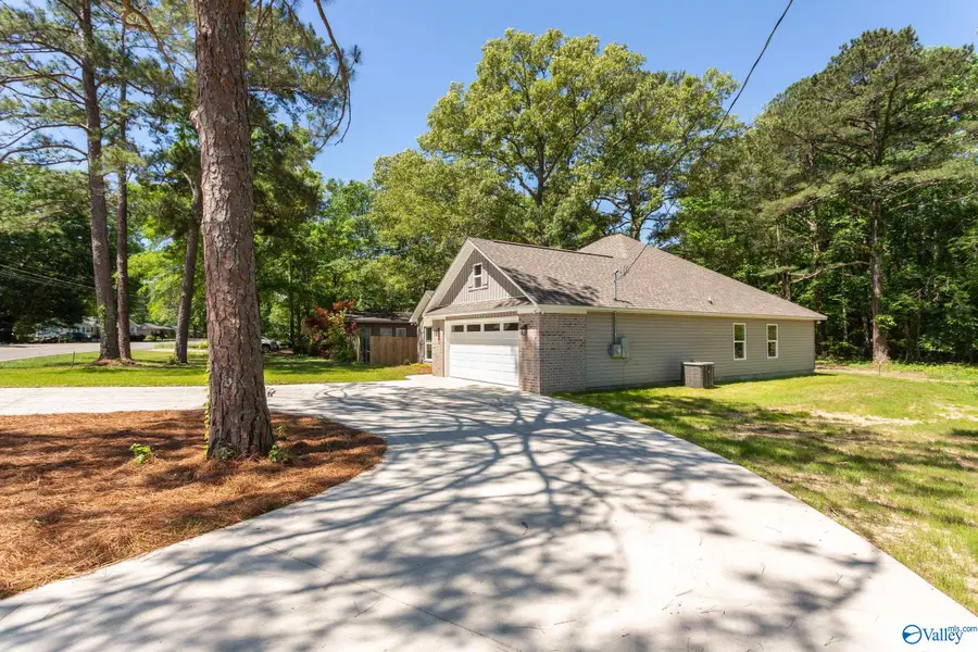 407 North College Street, Glencoe, AL 35905 - #2