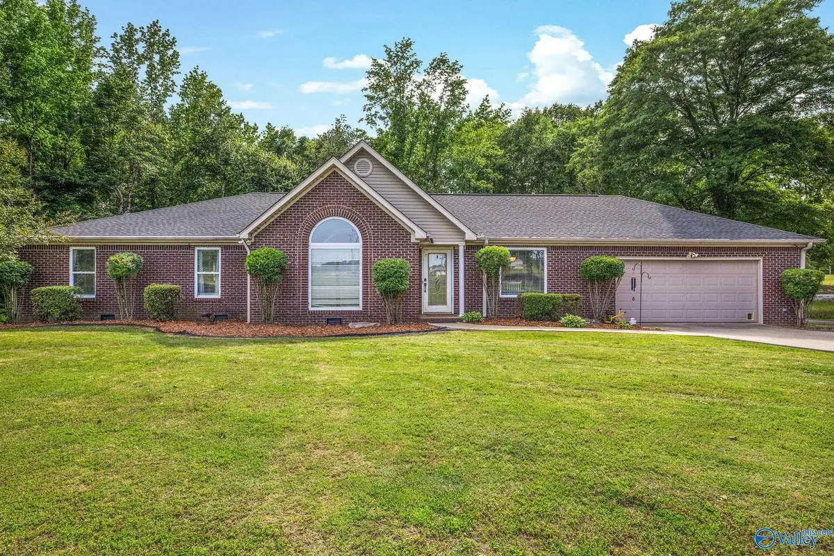 684 County Road 88, Trinity, AL 35673 - #1