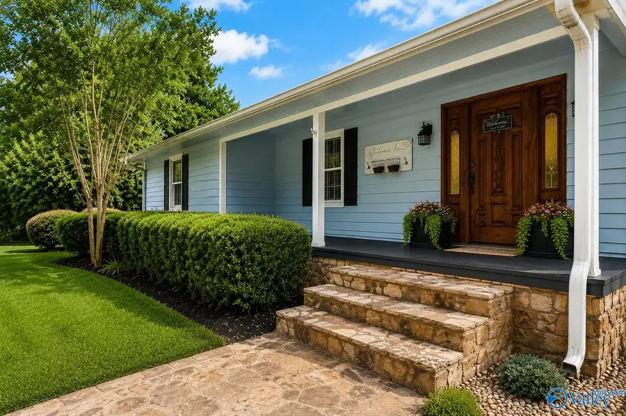 132 Andrew Jackson Way, Scottsboro, AL 35769 - #2