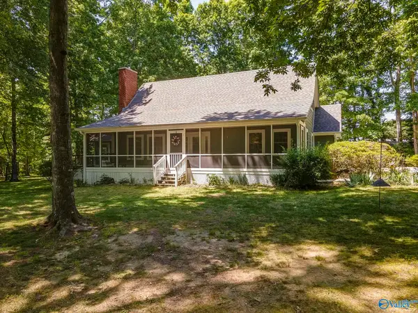 96 Summerville Road, Mentone, AL 35984
