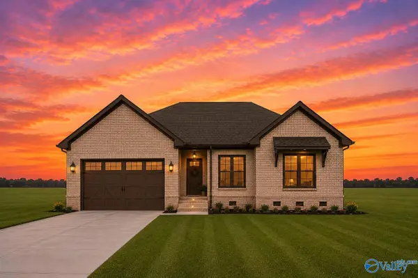 185 Krimson Circle, Albertville, AL 35951