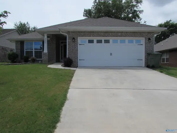 2425 Bell Manor Drive, Huntsville, AL 35803