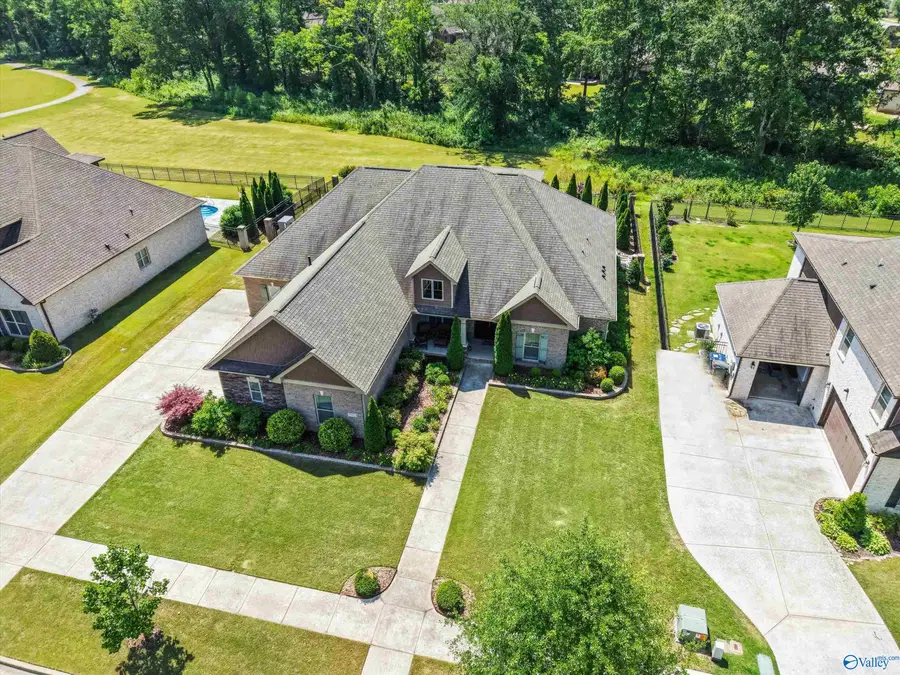 7552 Parktrace Lane Se, Owens Cross Roads, AL 35763 - #2