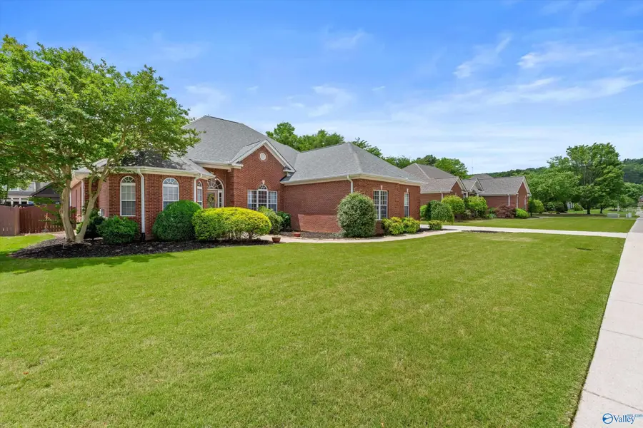 4936 Cove Valley Drive Se, Owens Cross Roads, AL 35763 - #3