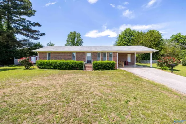 200 Rosemary Lane, Hamilton, AL 35570