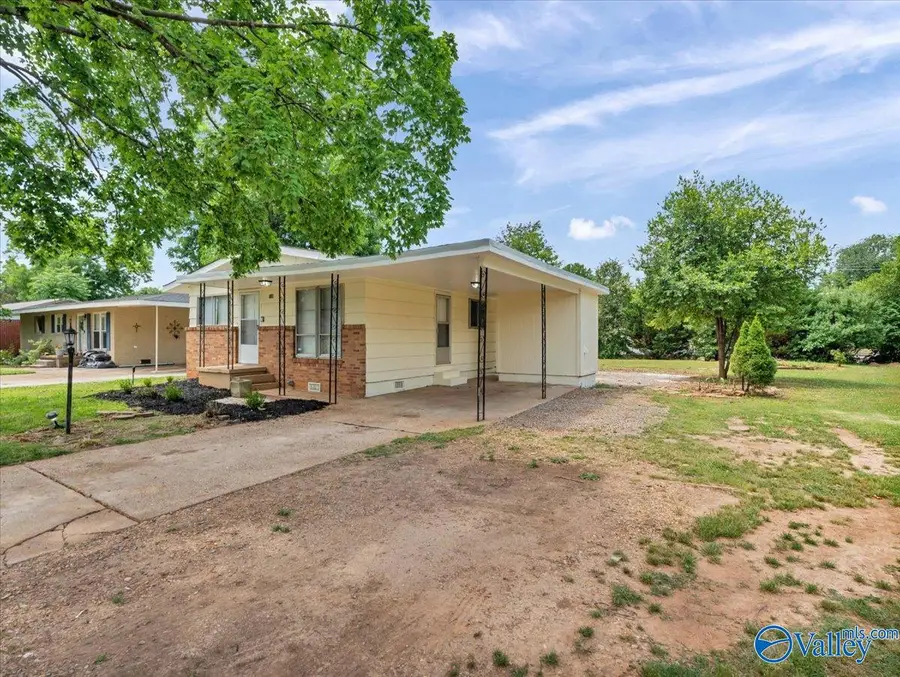 735 W Arbor Drive Nw, Huntsville, AL 35811 - #2