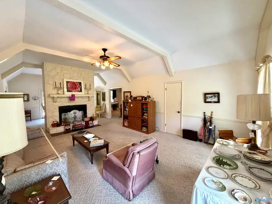 120 S Lake Drive, Rainbow City, AL 35906 - #3