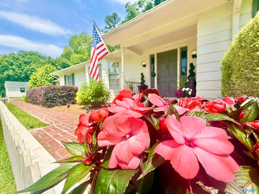 1802 Stratford Road, Decatur, AL 35601 - #3