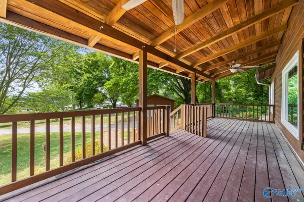 401 Worley Drive, Owens Cross Roads, AL 35763