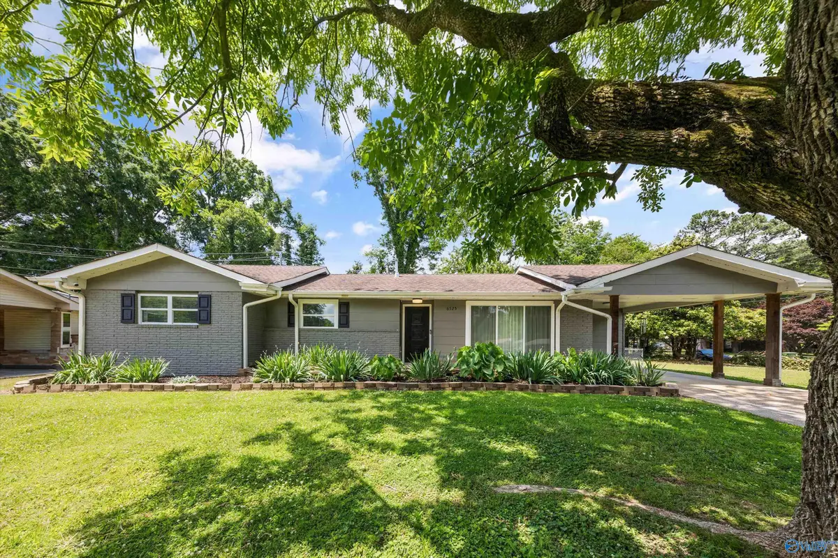 6525 Marsh Avenue Nw, Huntsville, AL 35806 - #1