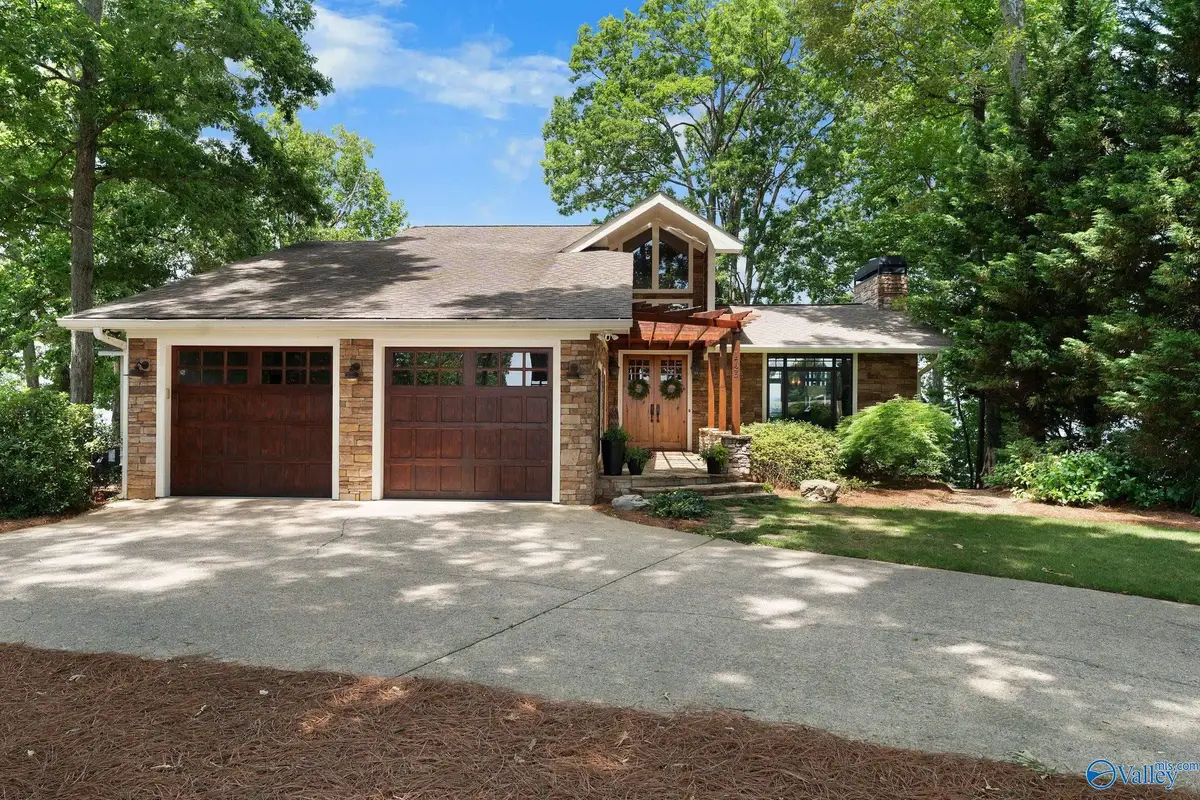 1725 Big Nose Drive, Centre, AL 35960 - #1