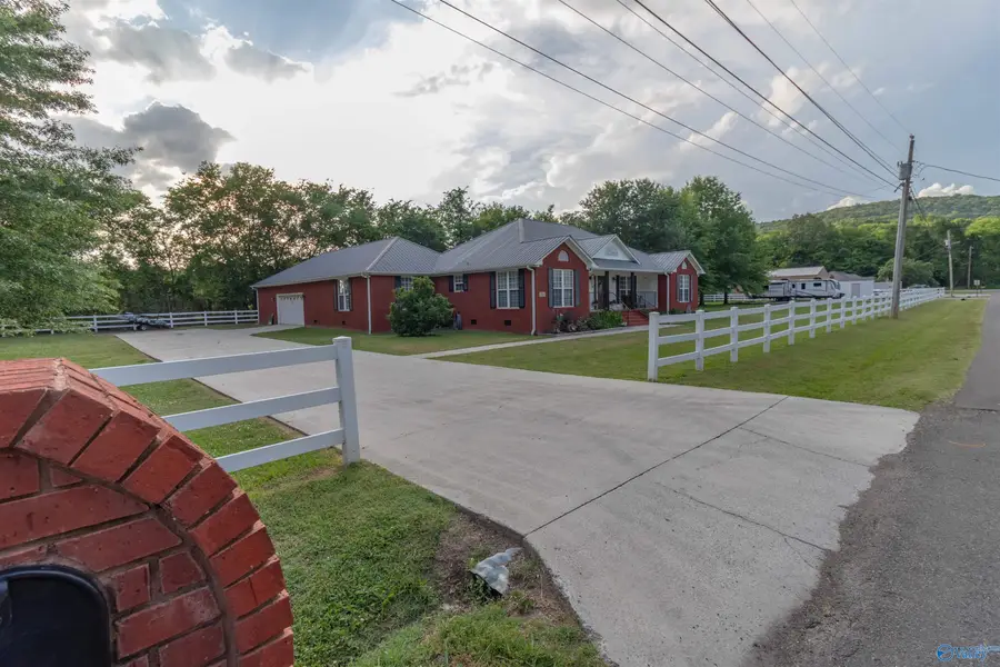 215 Robinwood Lane, Woodville, AL 35776 - #3